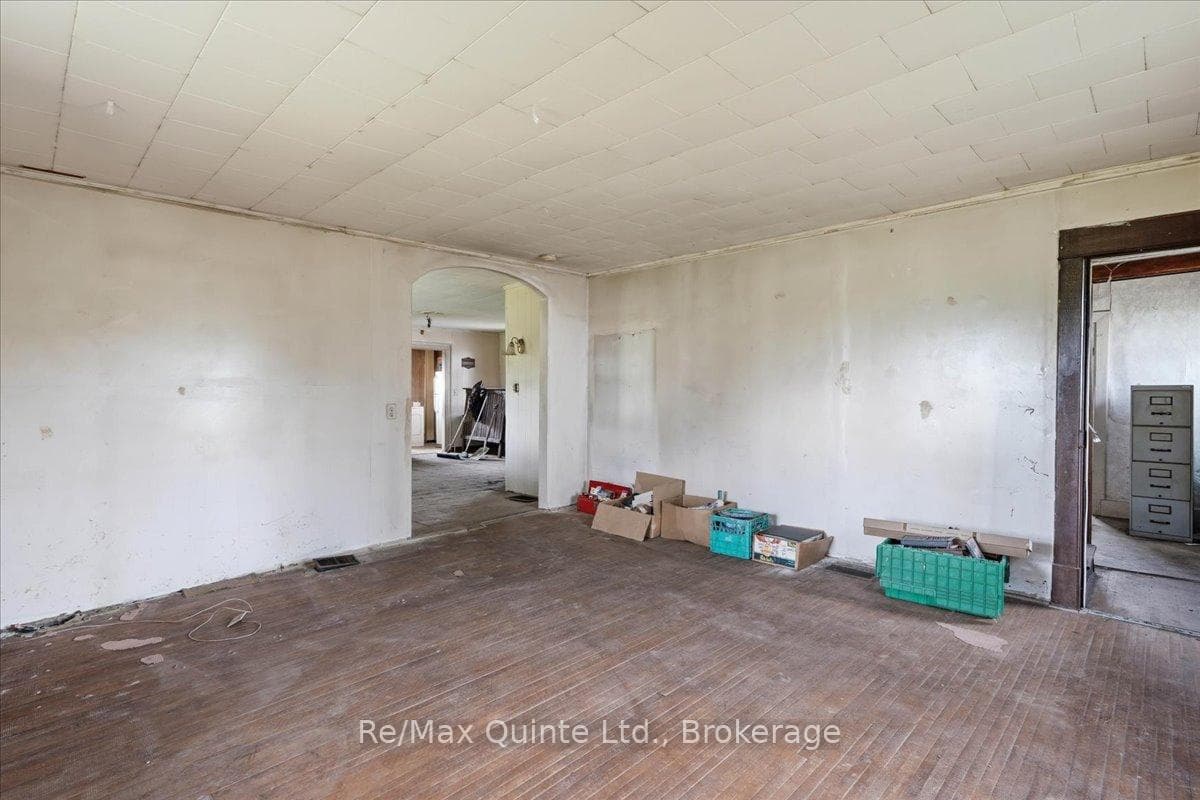 812 Enright Road photo 11