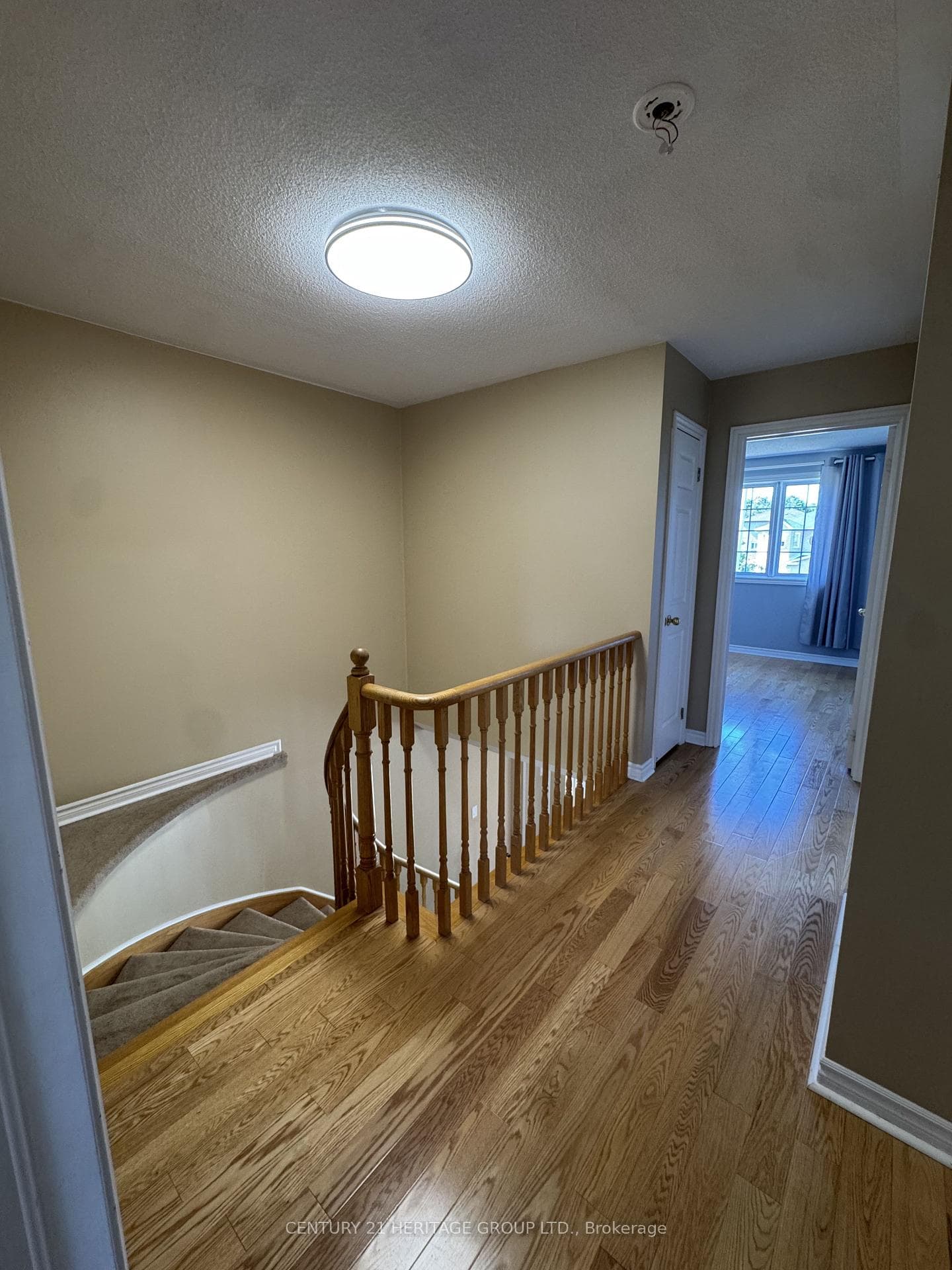 82 Kenwell Crescent photo 7
