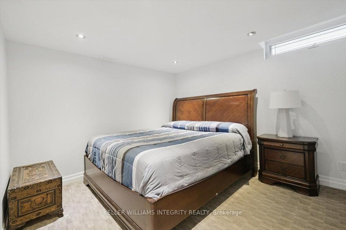 576 Princess Louise Drive photo 38