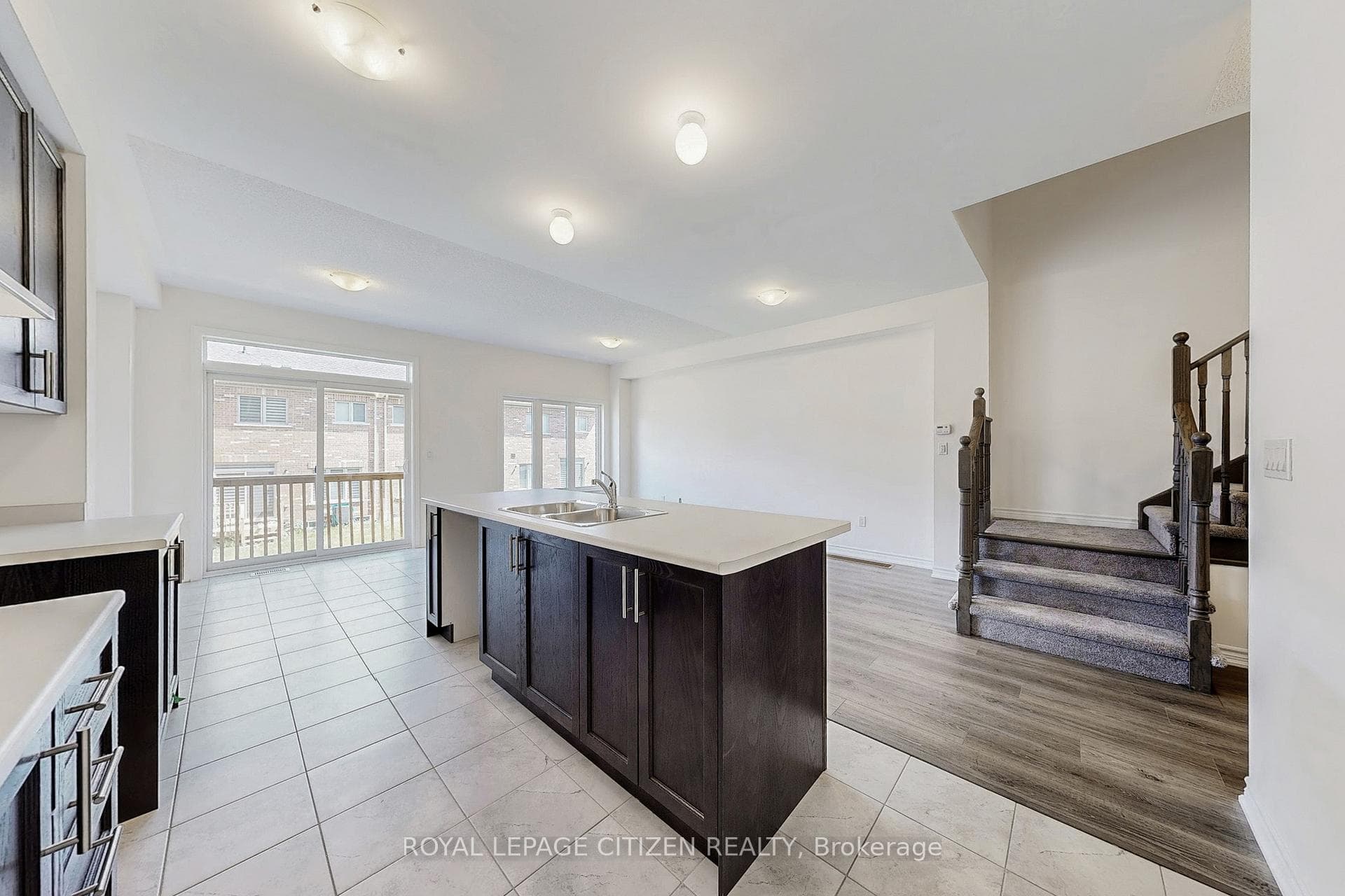 105 North Garden Boulevard photo 14