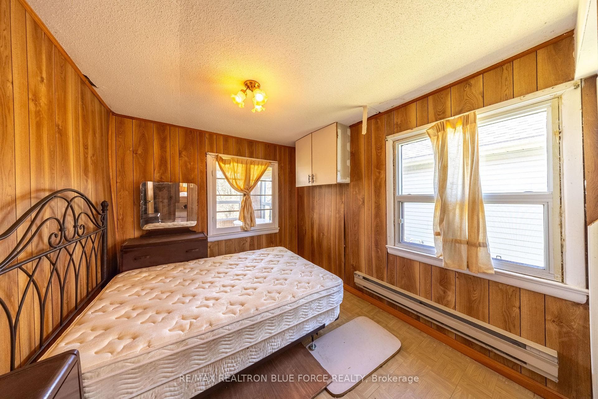 57 Lakeshore Road photo 18