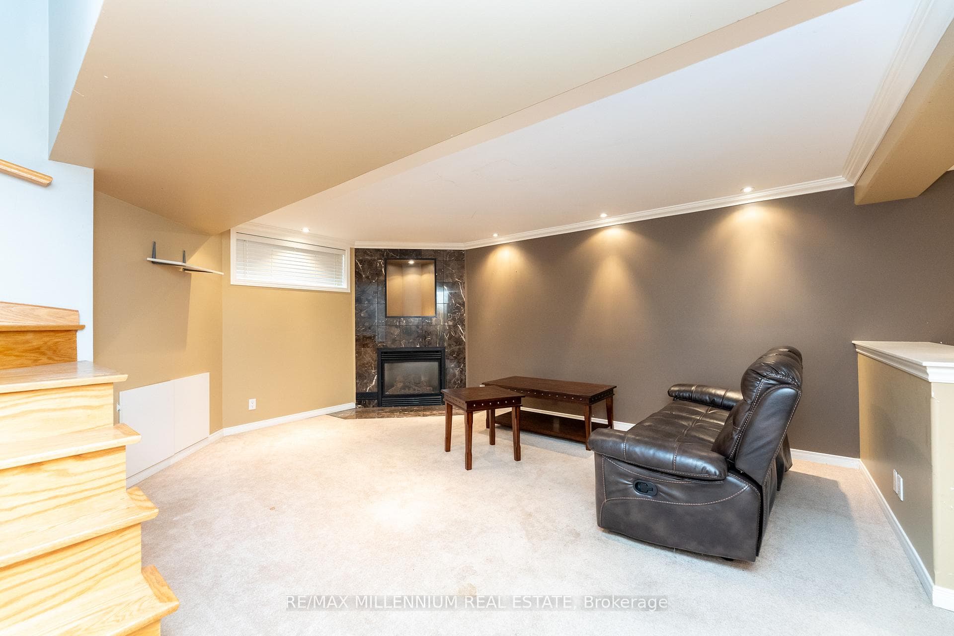 7 Graham Crescent photo 33