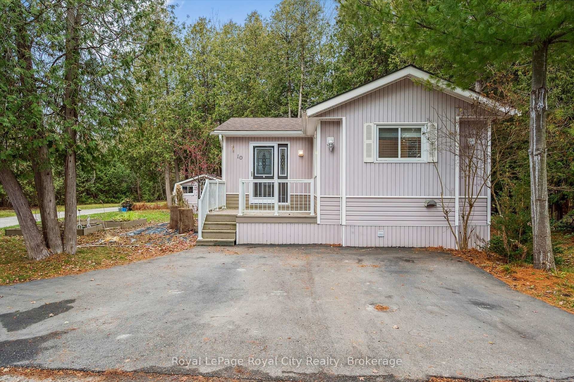 10 Spruce Avenue photo 5