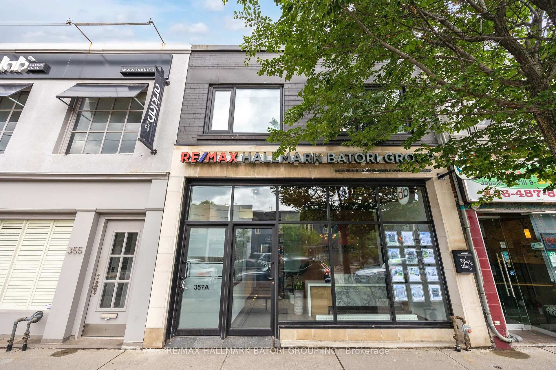 357 Eglinton Avenue Unit A photo 18