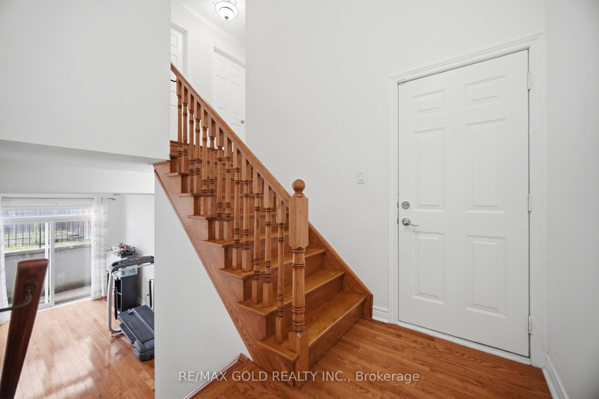 77 Trailside Walk photo 16