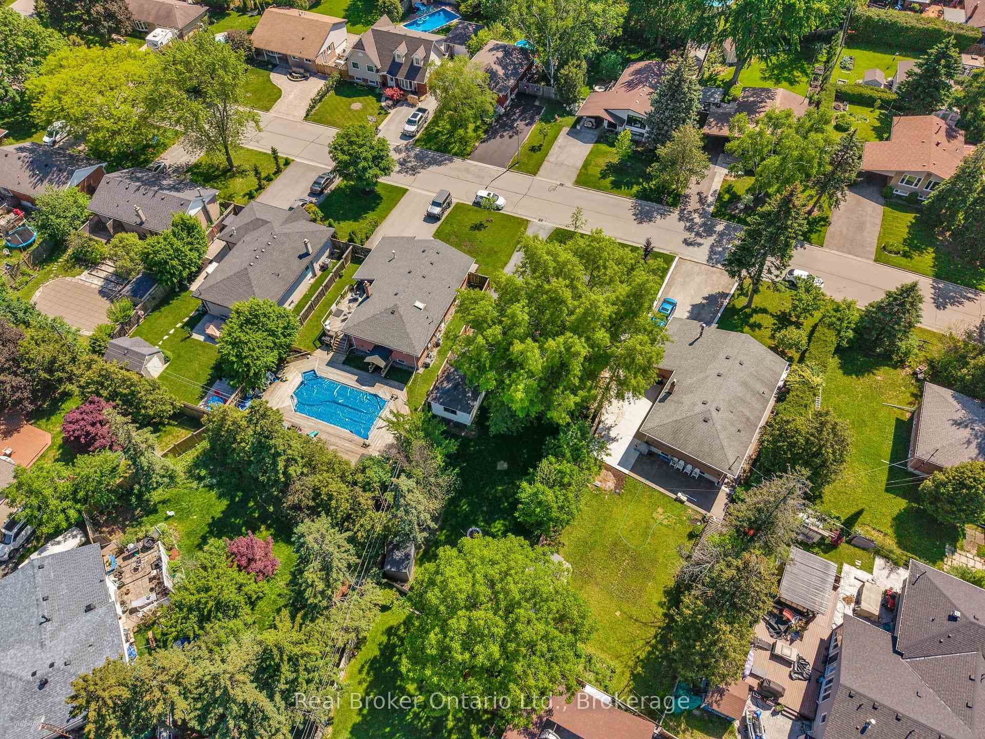 377 Duncombe Drive photo 38