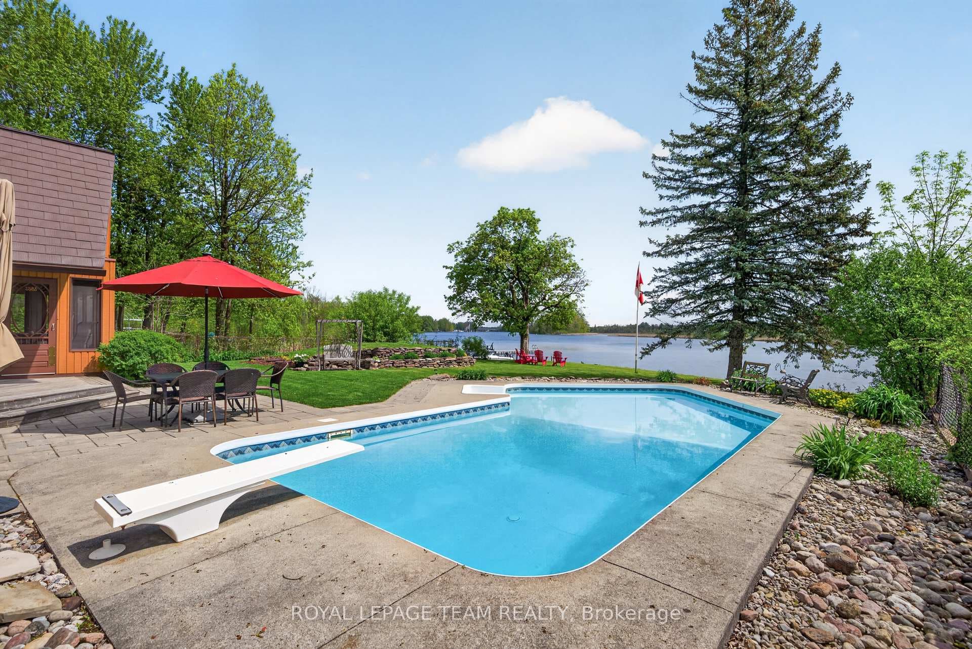 6721 Rideau Street photo 33