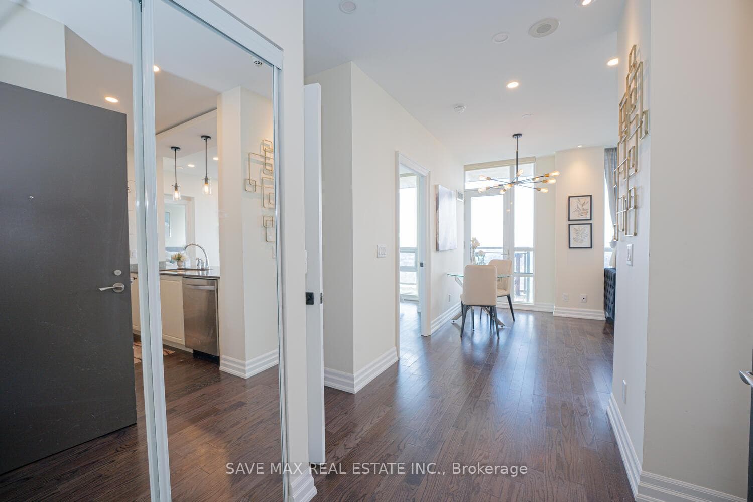 2230 Lake Shore Boulevard Unit 4202 photo 4