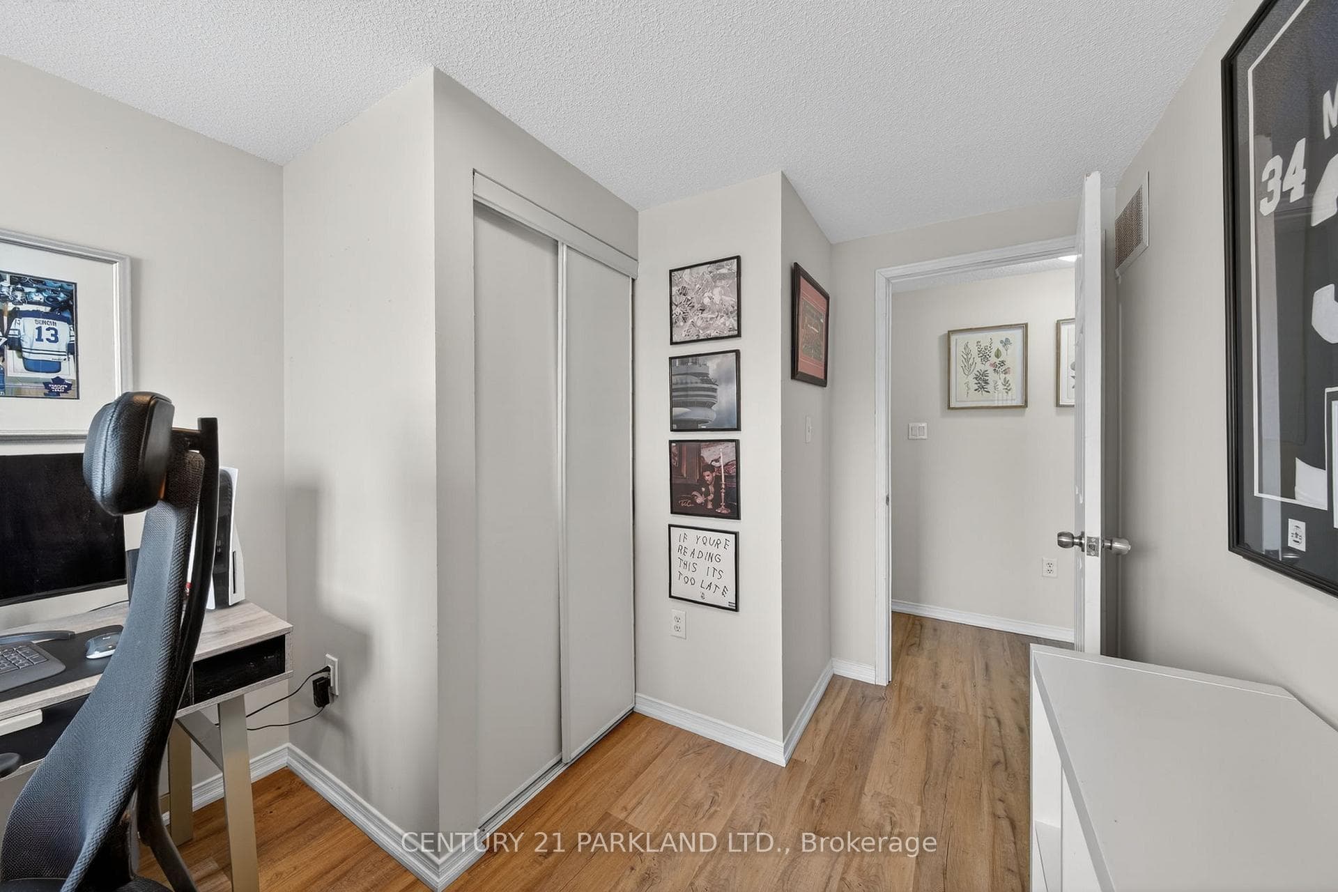 3 Majesty Boulevard photo 24