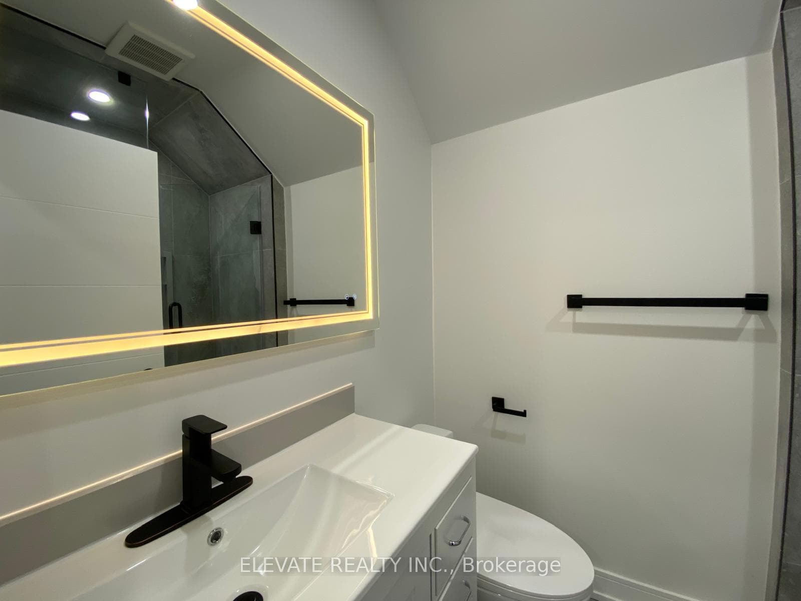 462 Northcliffe Boulevard Unit 3 photo 9