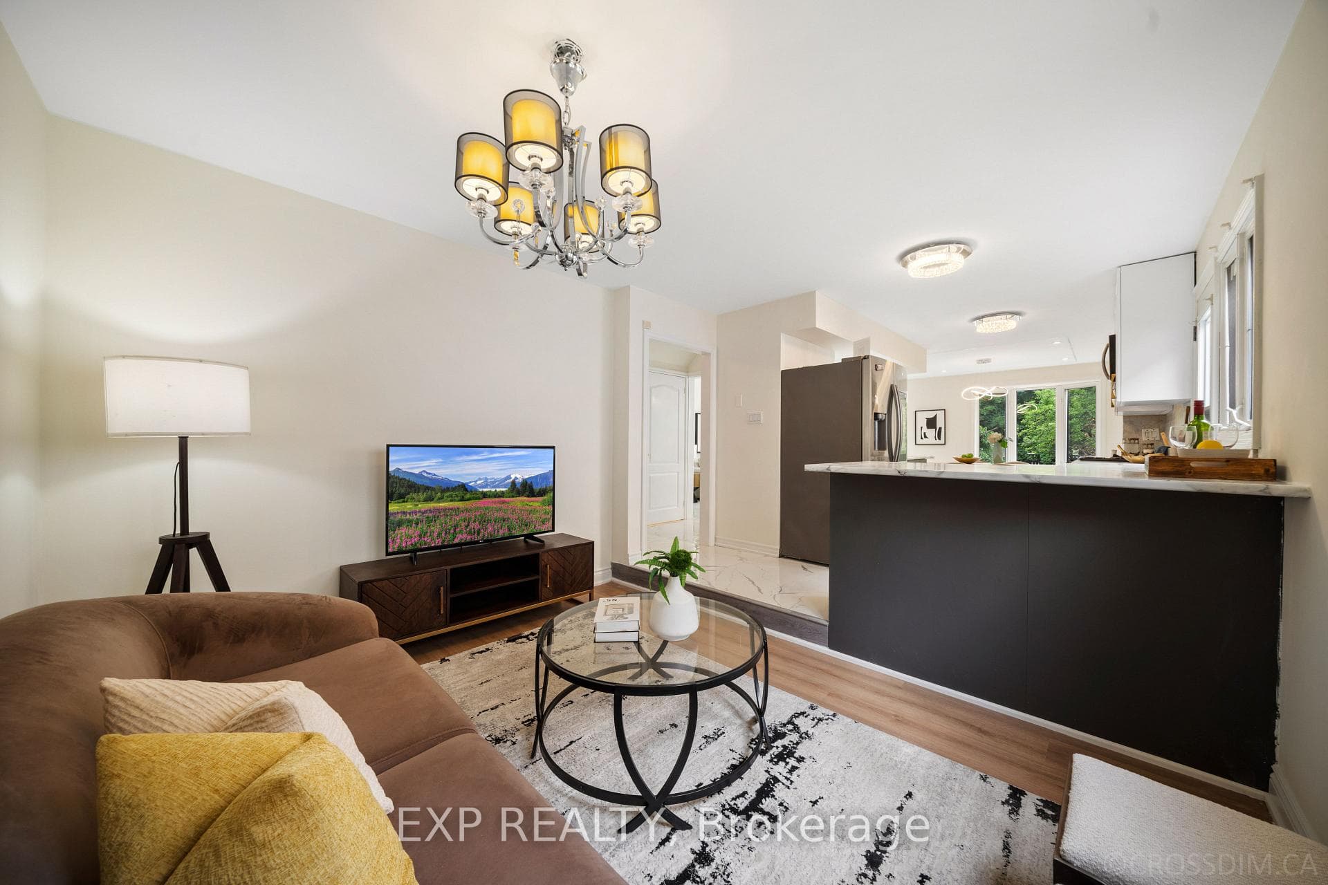 144 Snowshoe Crescent photo 9