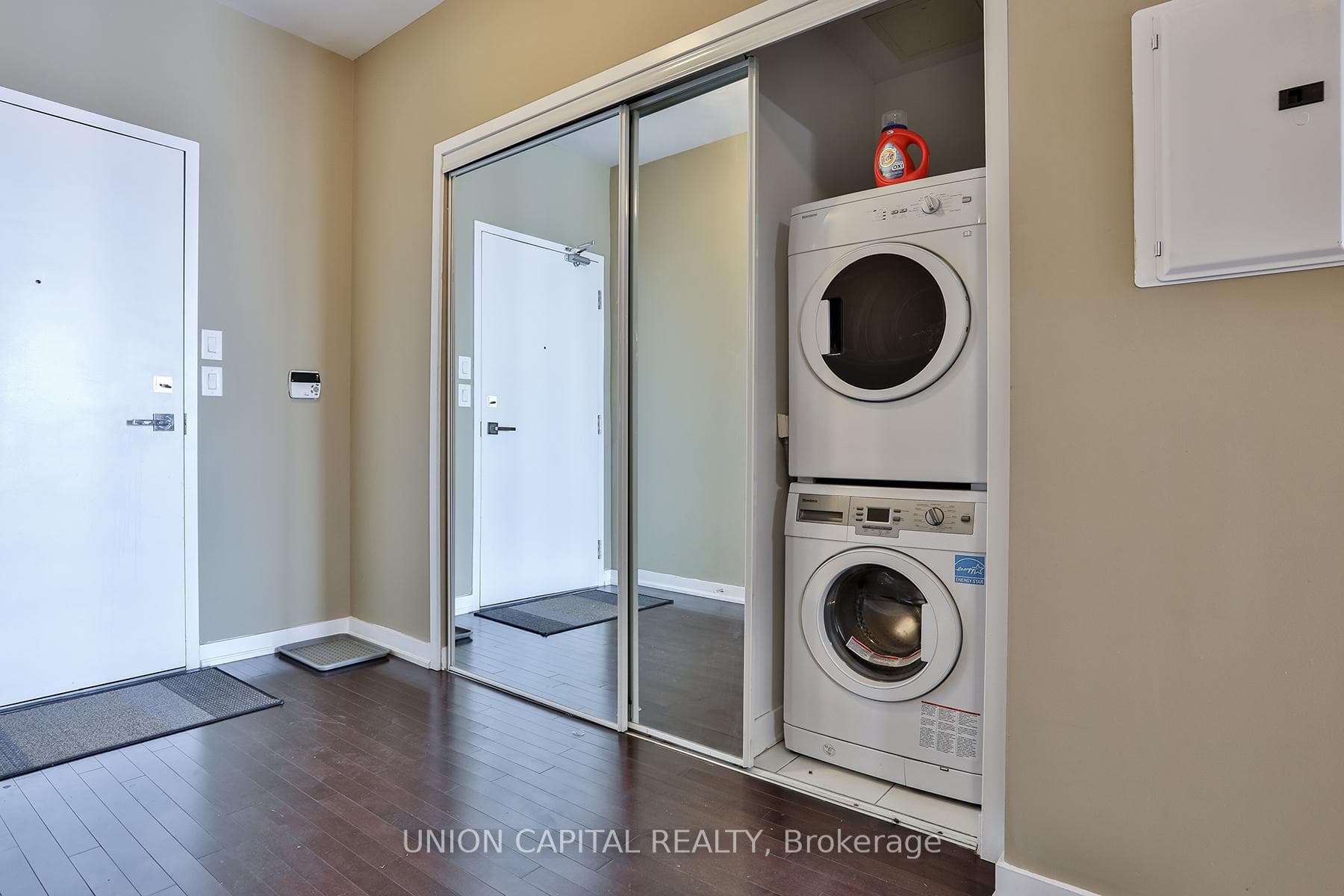 12 York Street Unit 5403 photo 21