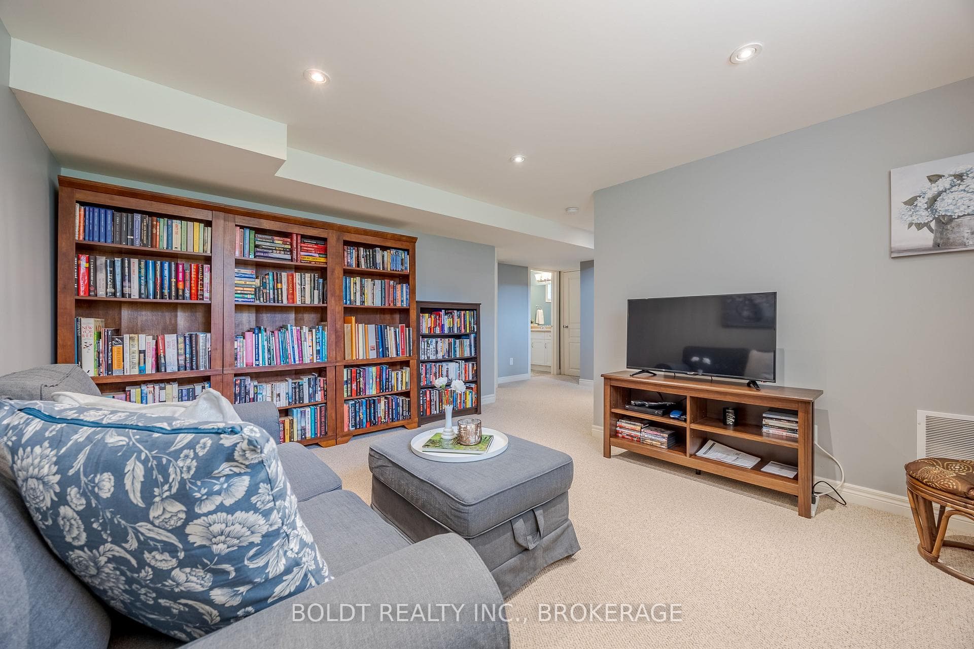 12 Northglen Avenue photo 22