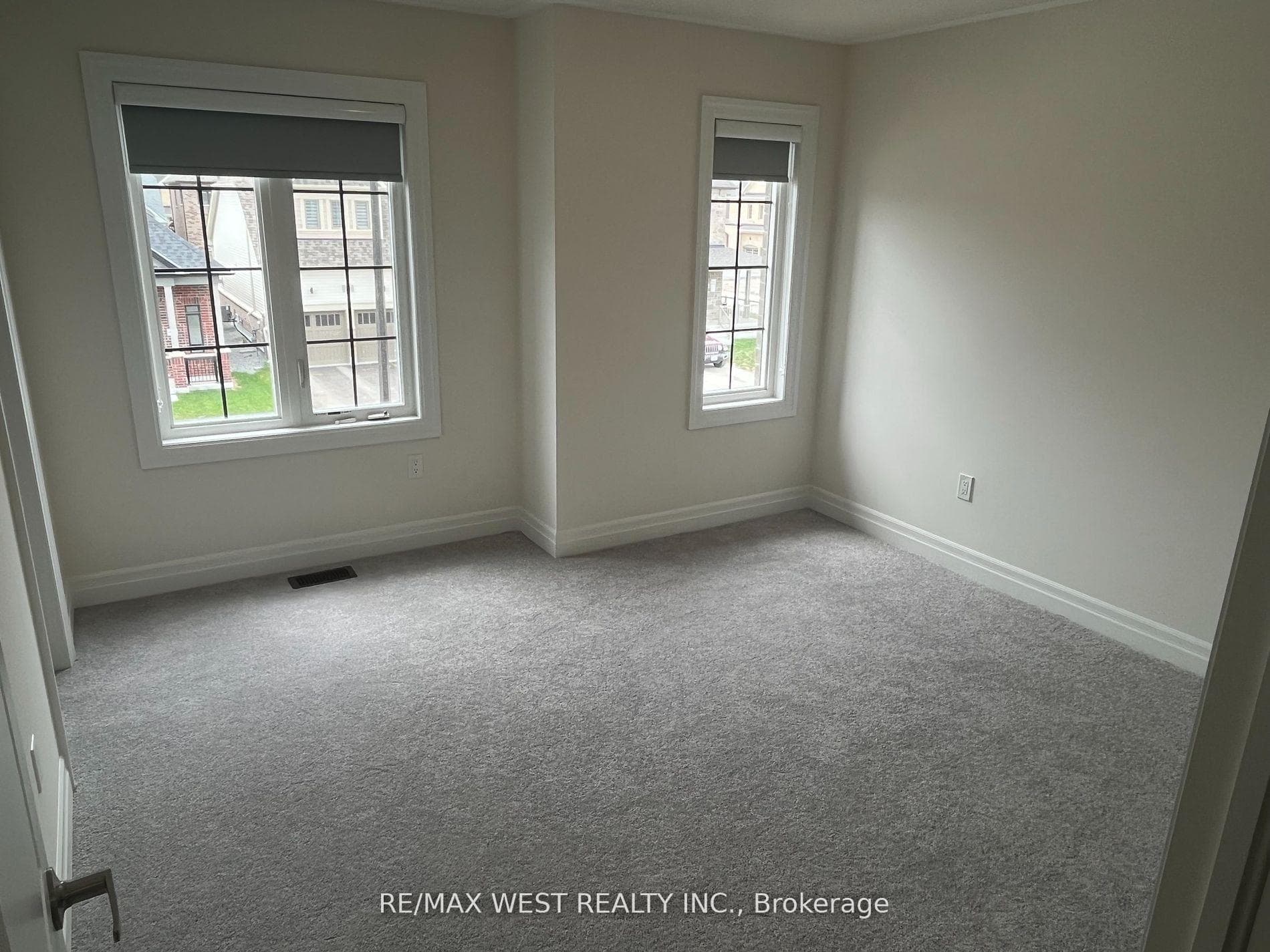 130 Connell Drive photo 27