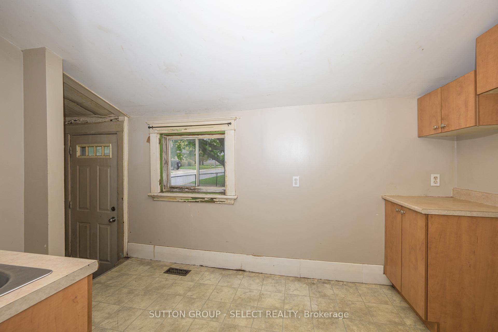 124 Brisbin Street photo 15