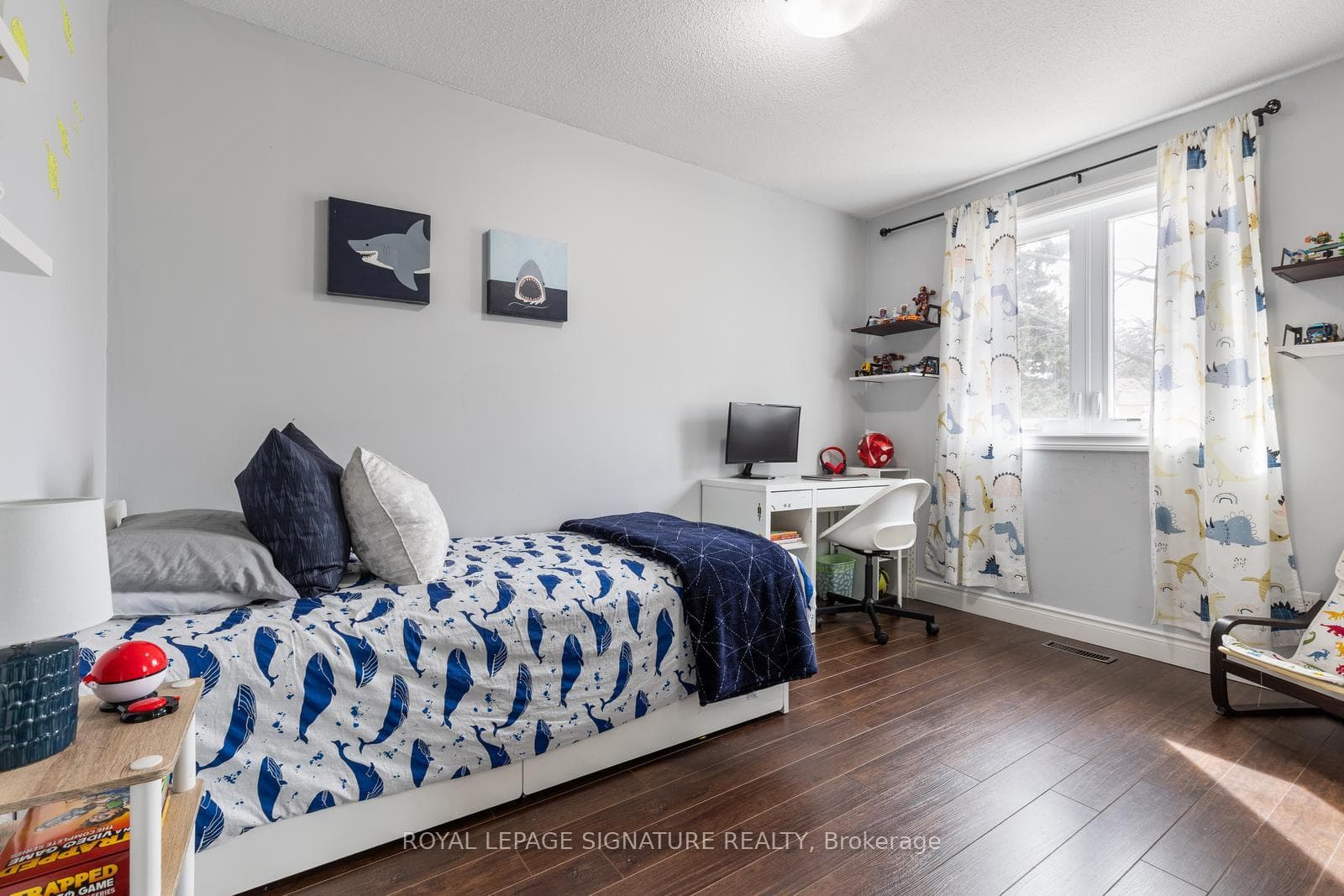 98 Falconer Drive Unit 3 photo 23