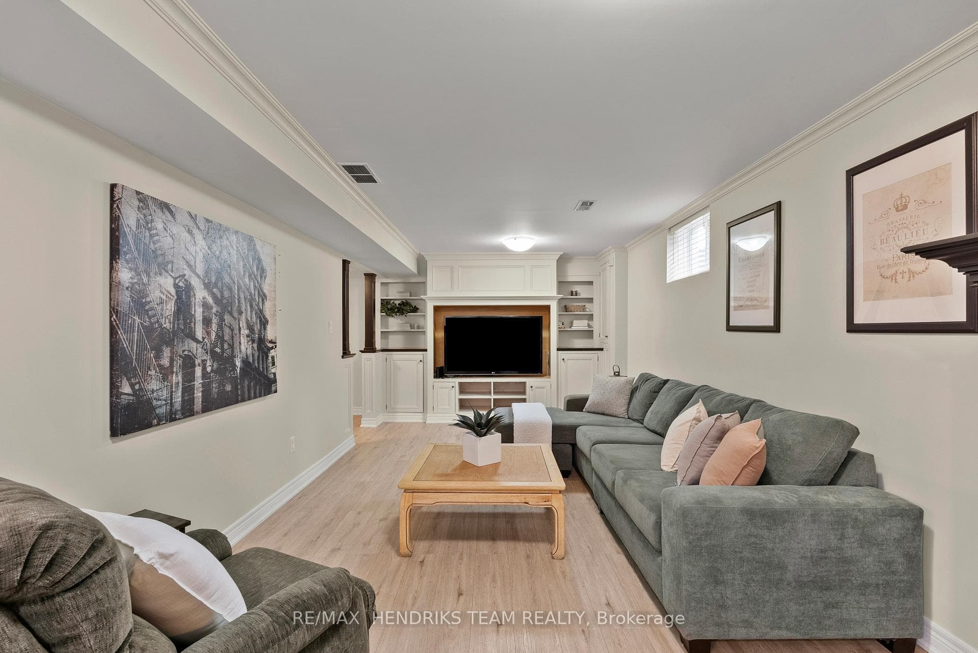 8087 Beaver Glen Drive photo 32
