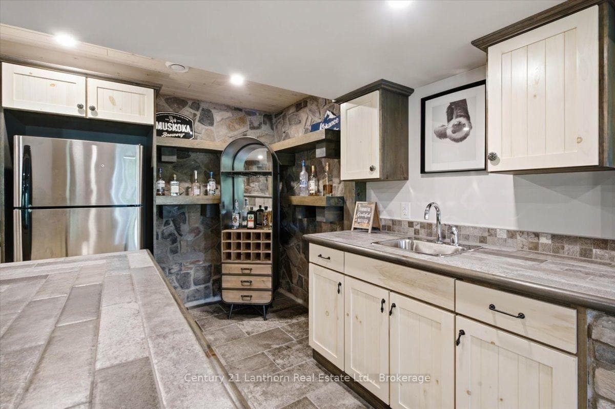 673 Lahey Road photo 38
