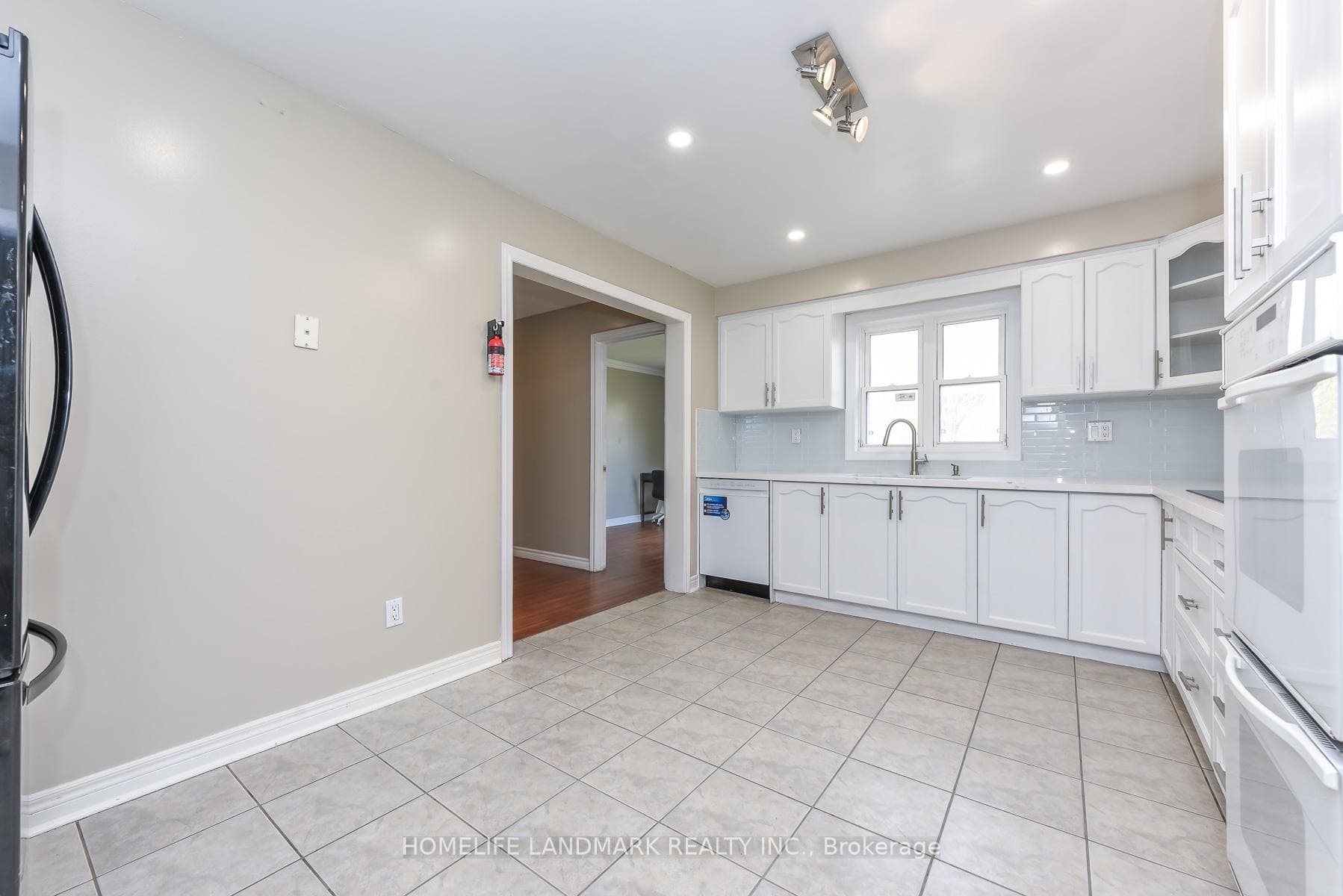 1153 Ogden Avenue photo 19