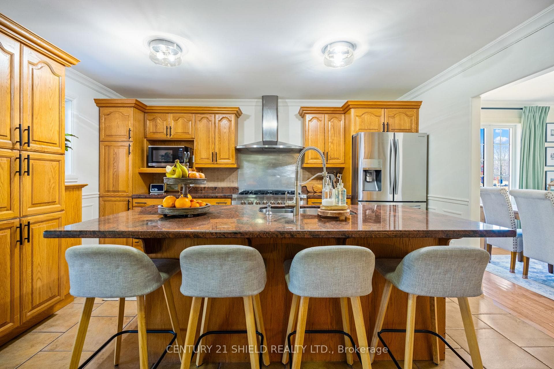 728 ST ANTOINE Street photo 27