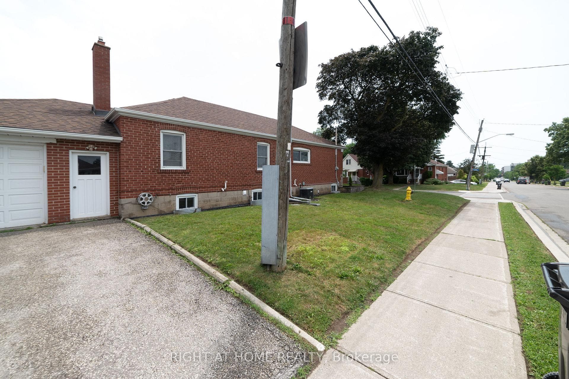 2 Midholm Drive photo 39