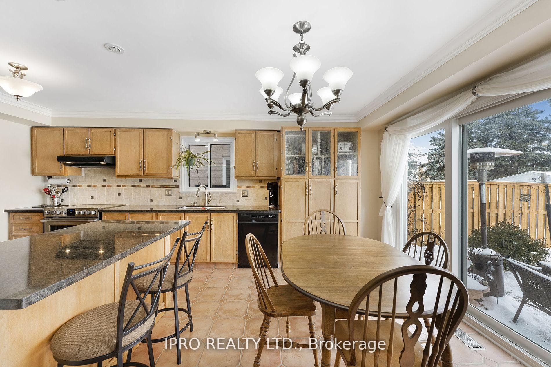 62 Newgreen Crescent photo 12