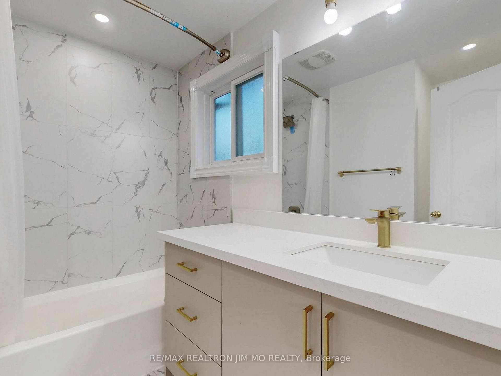 Ensuite Bathroom