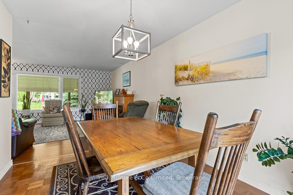 431 Alice Street photo 21