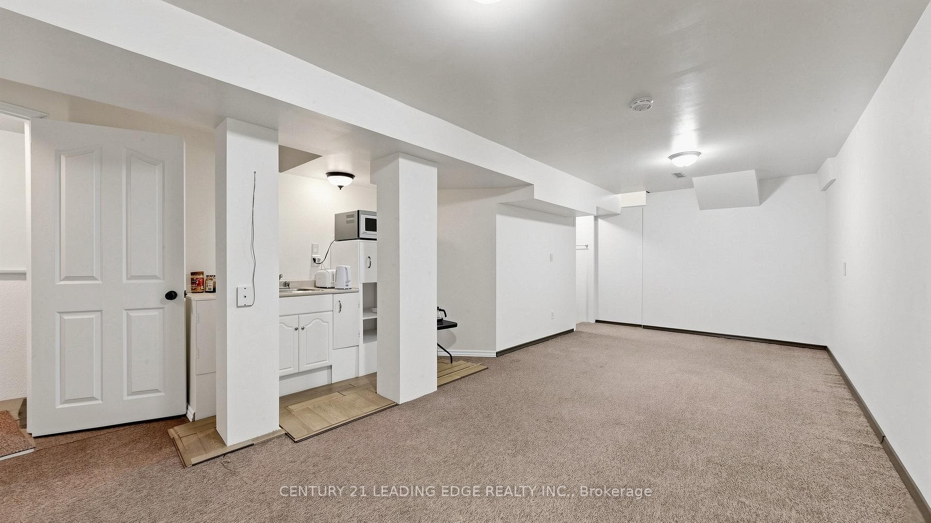 80 Upton Crescent photo 32