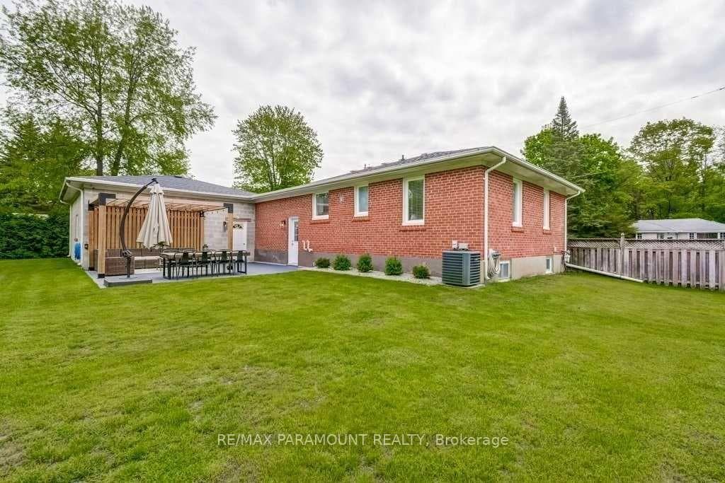 33 Parsons Avenue photo 16