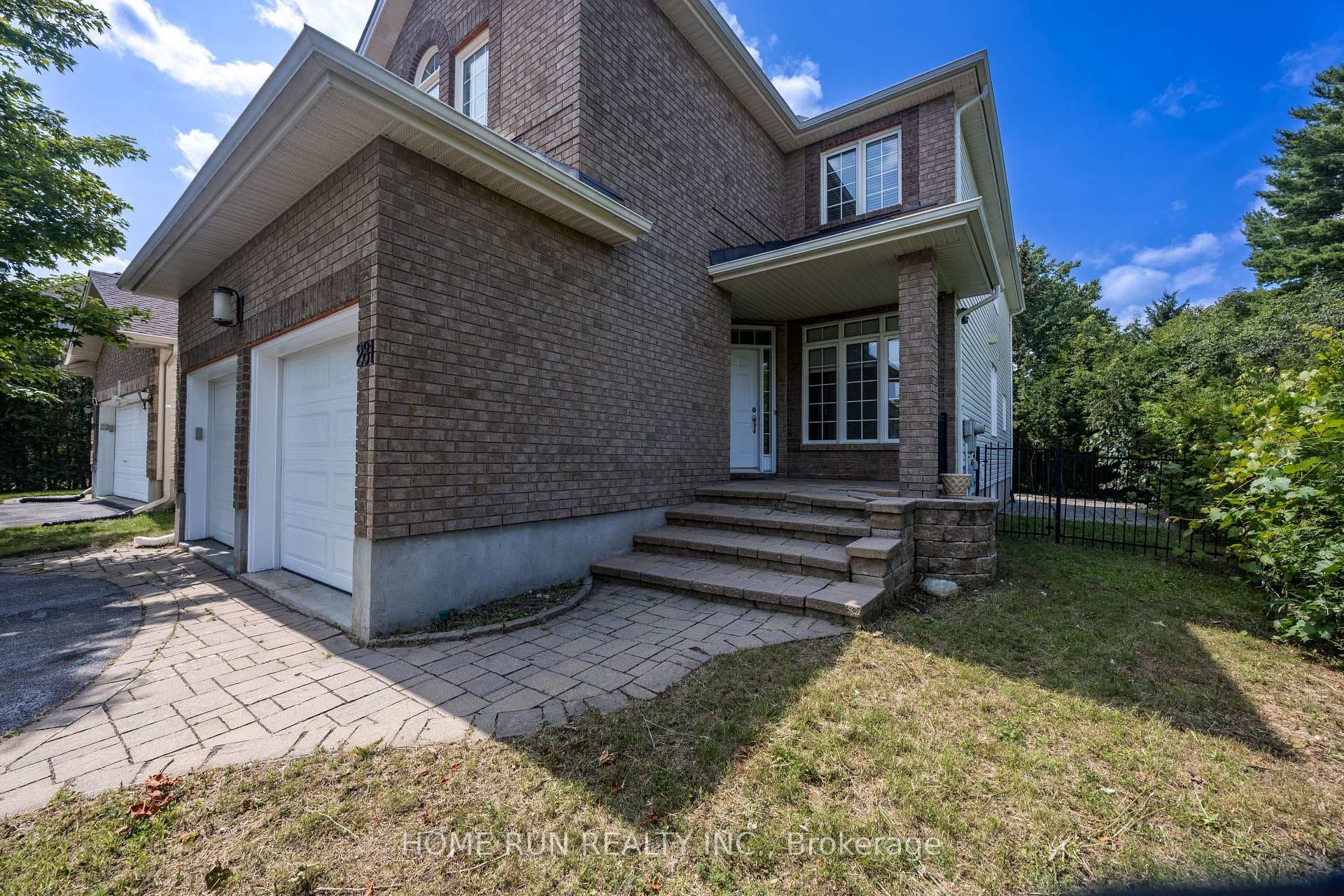281 Goldridge Drive photo 2