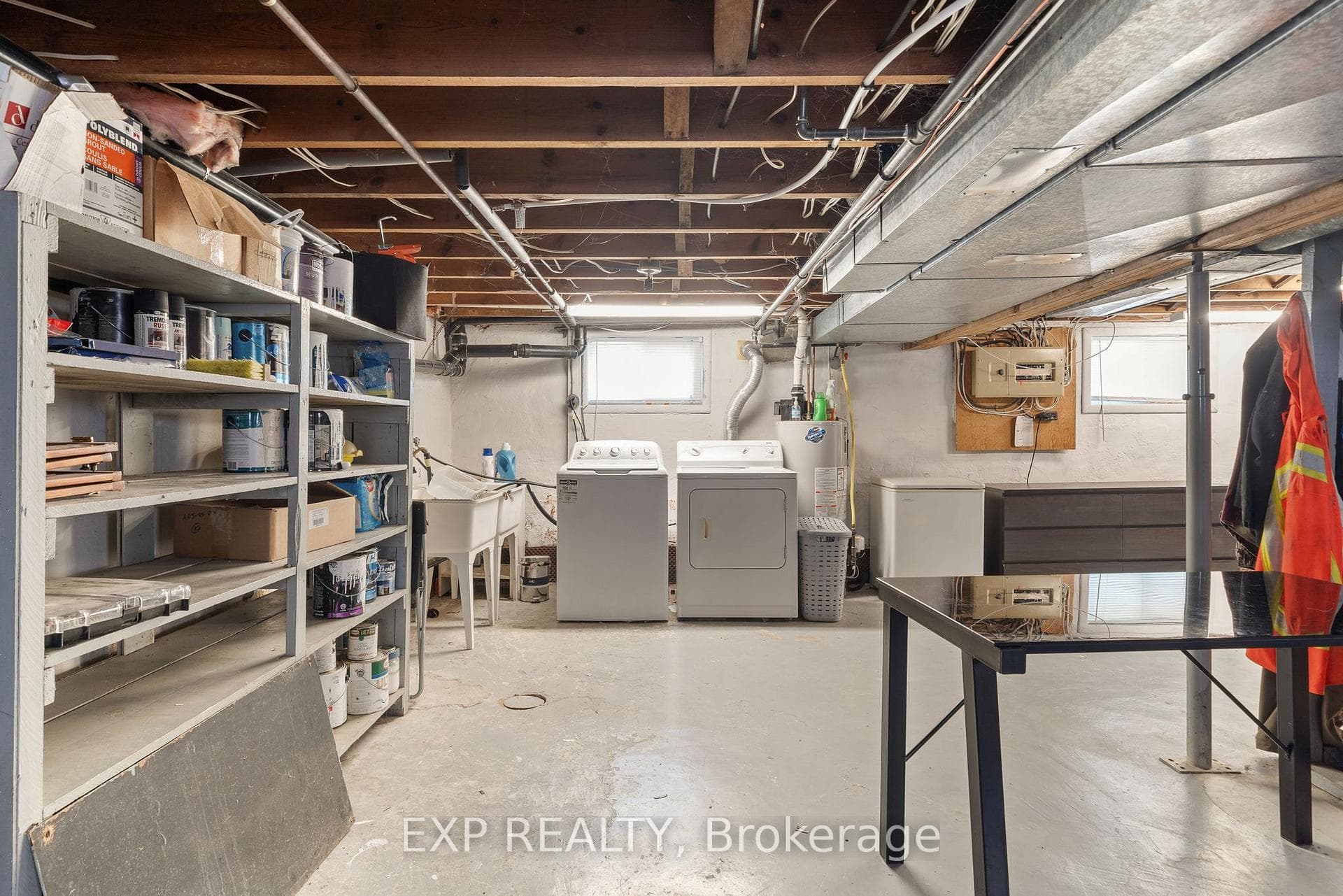 16 Lewis Street photo 32