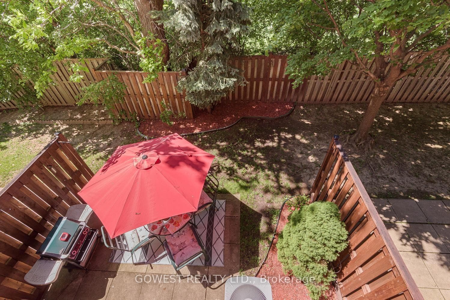 80 Acorn Place Unit 14 photo 15