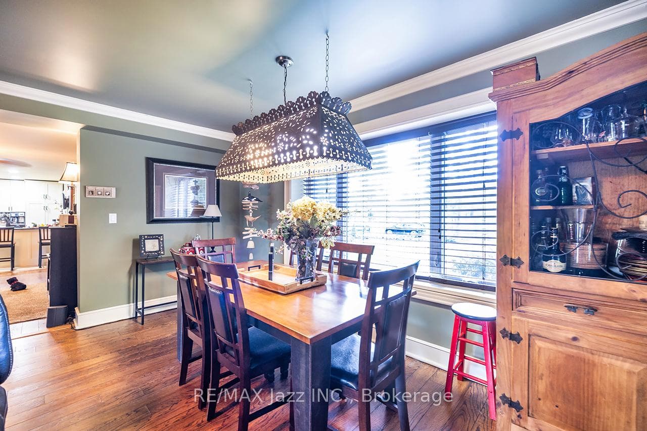 641 Enright Road photo 16