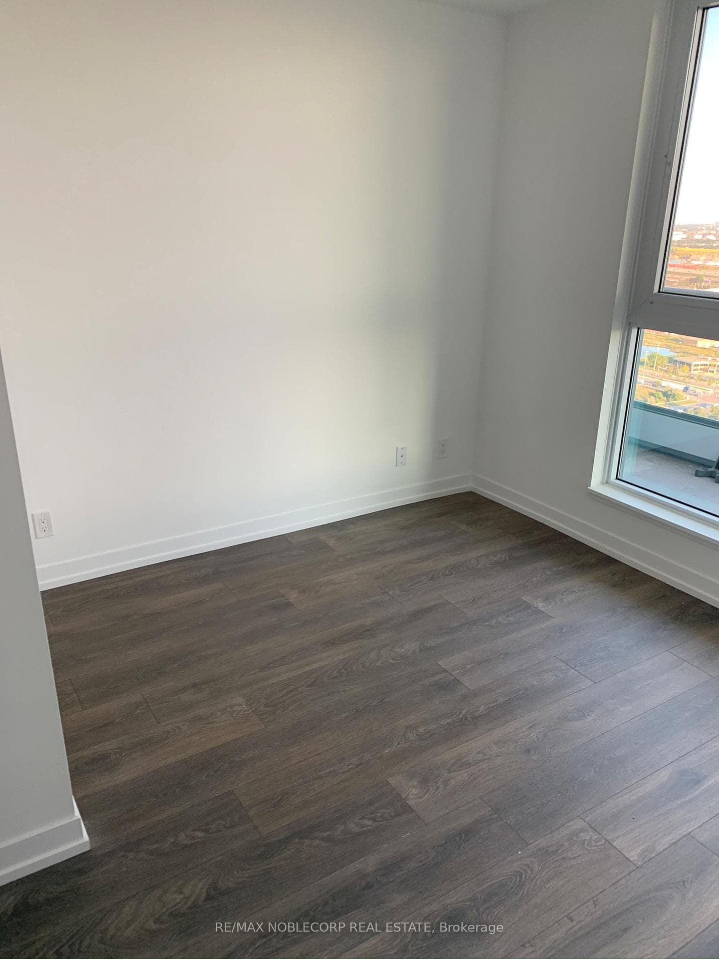 898 Portage Parkway Unit 4006 photo 3