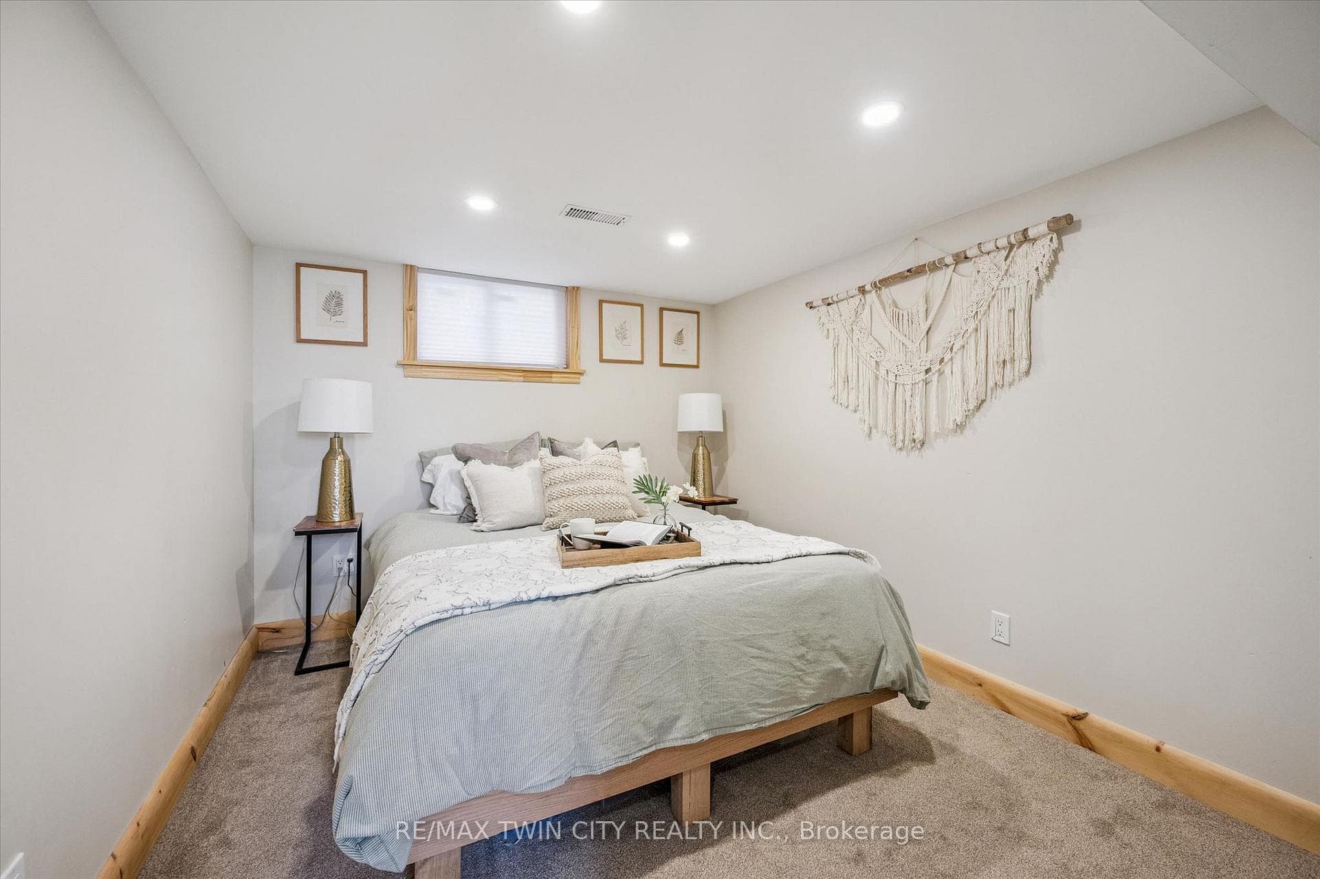 68 Albert Street photo 18