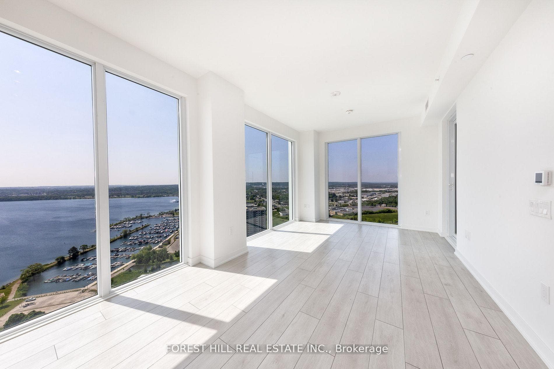 39 Mary Street Unit 2709 photo 6