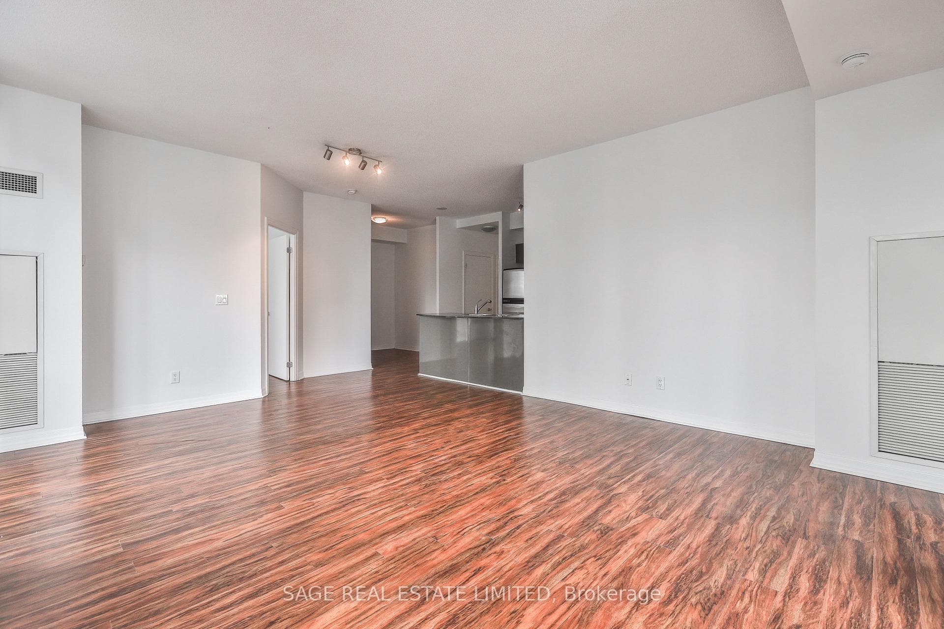 16 Yonge Street Unit 2711 photo 8