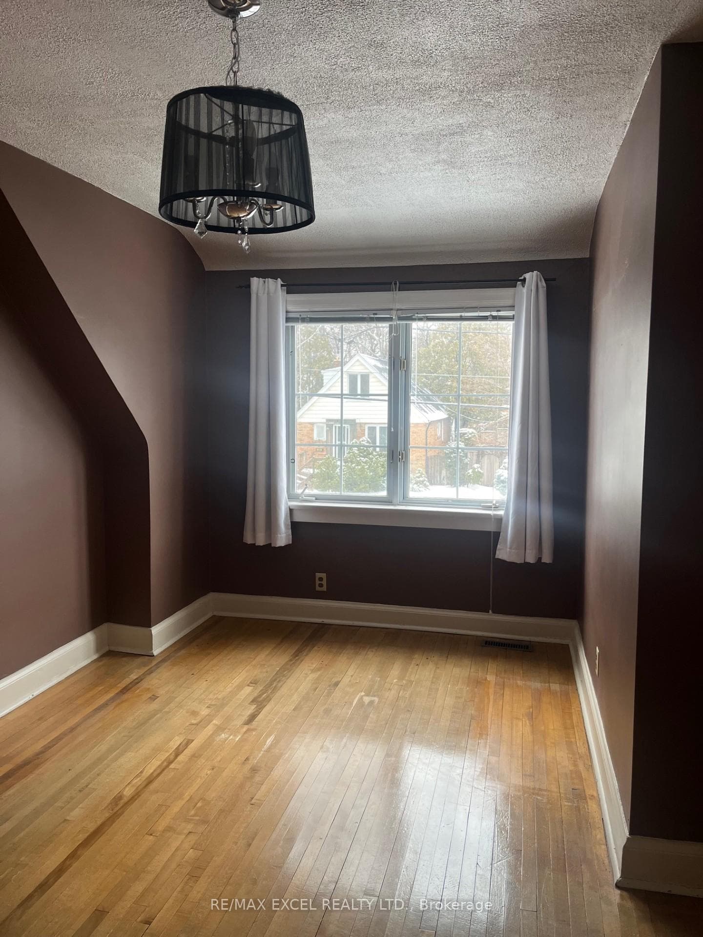 159 Avondale Avenue photo 8