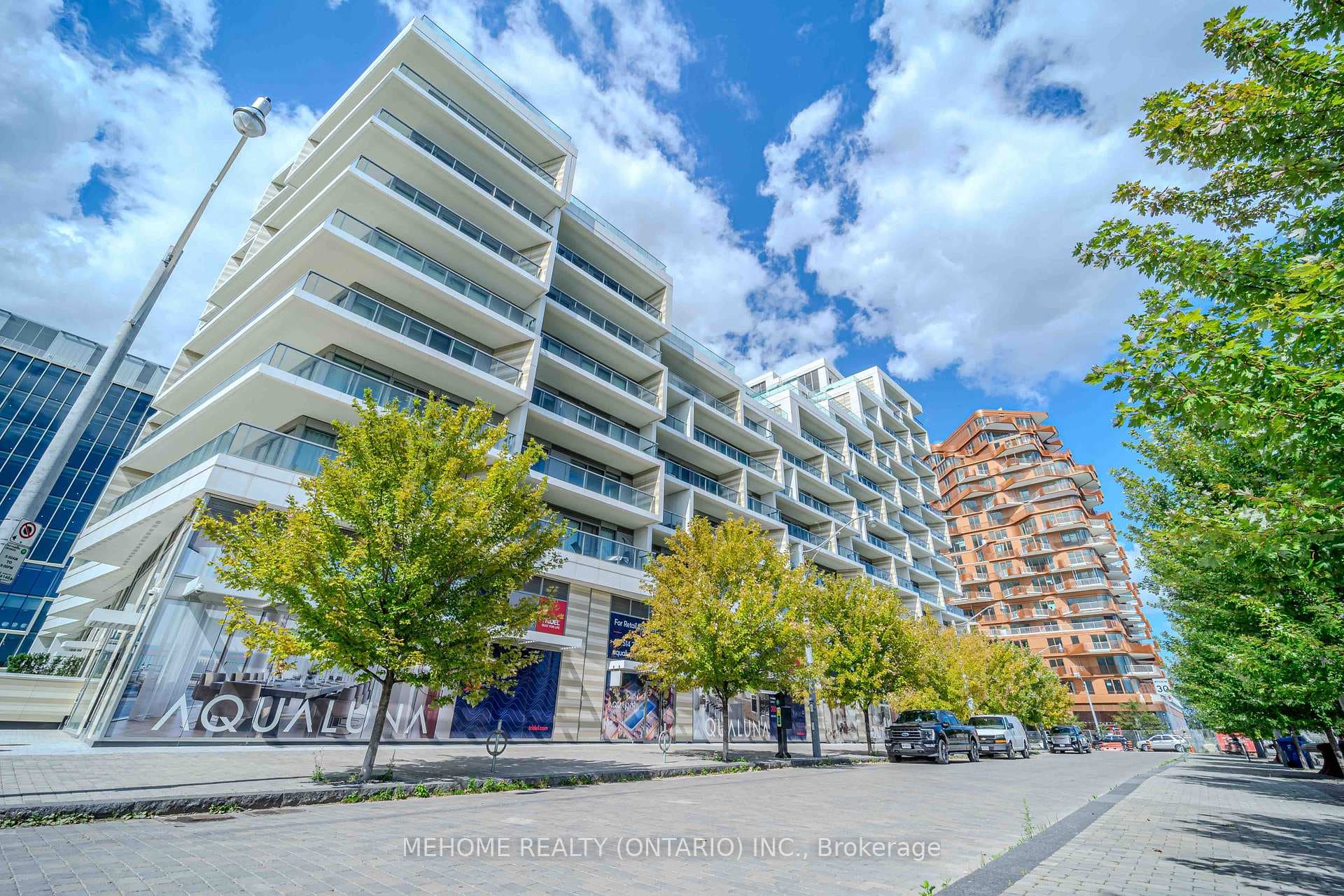 118 Merchants' Wharf Avenue Unit 322 photo 1