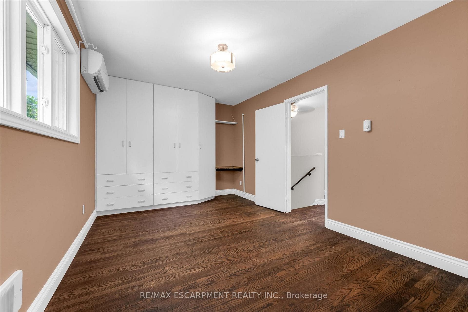 125 Livingston Avenue Unit 41 photo 16