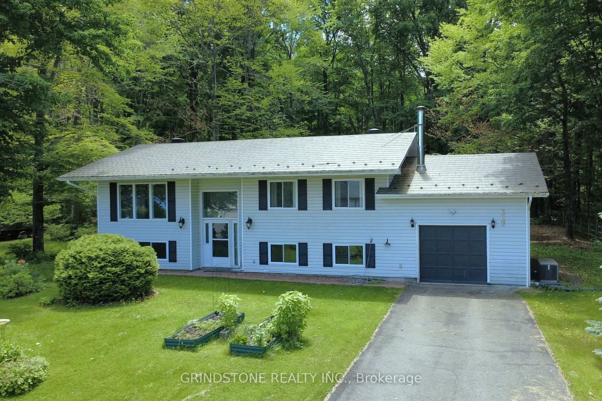 319 Riverwood Drive photo 1