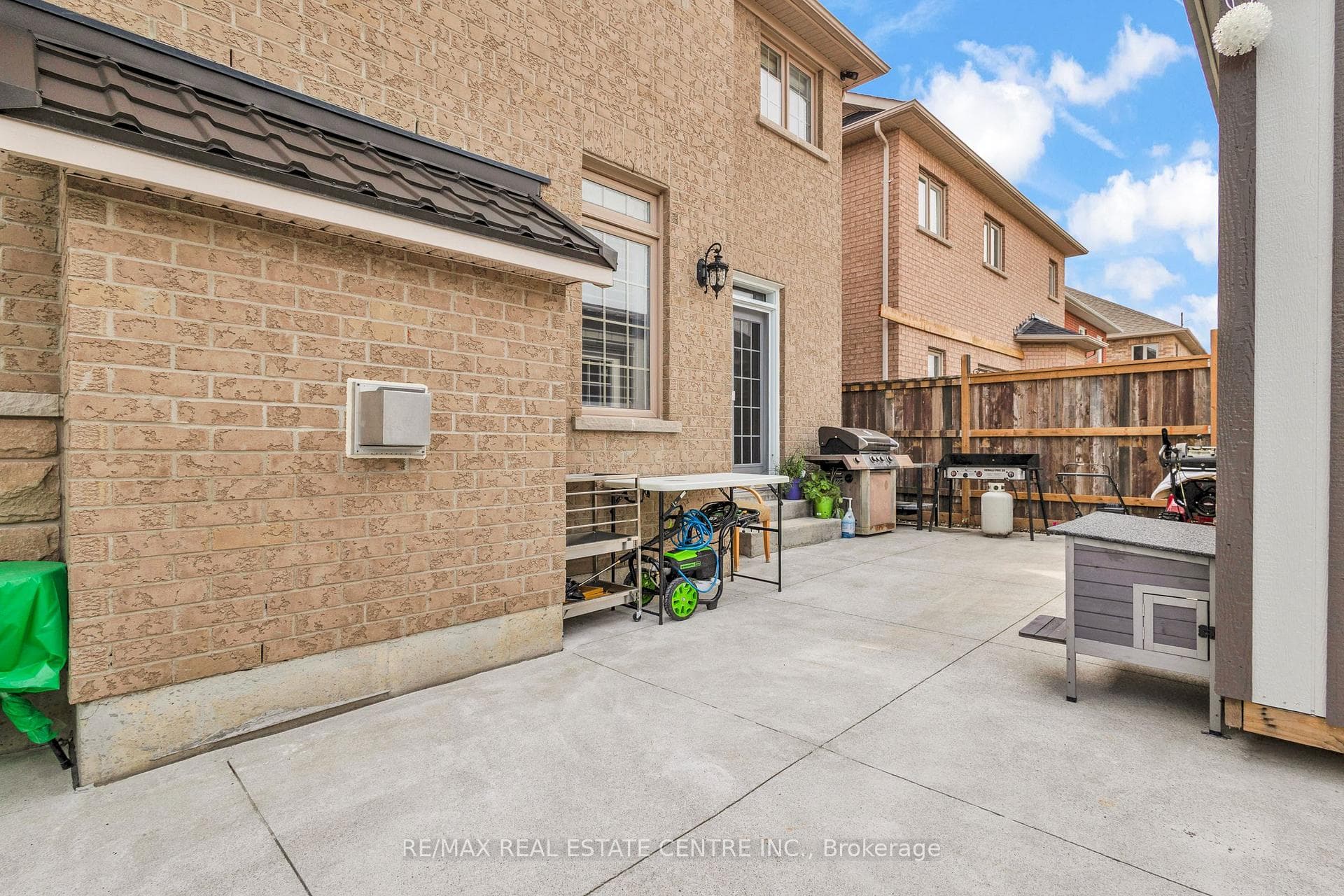 2 Janetville Street photo 46