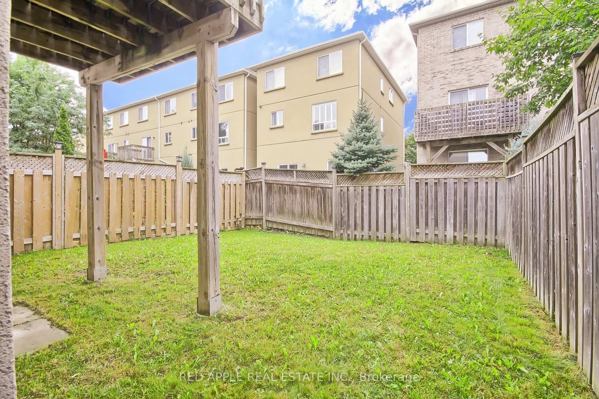 176 Matthew Boyd Crescent photo 23
