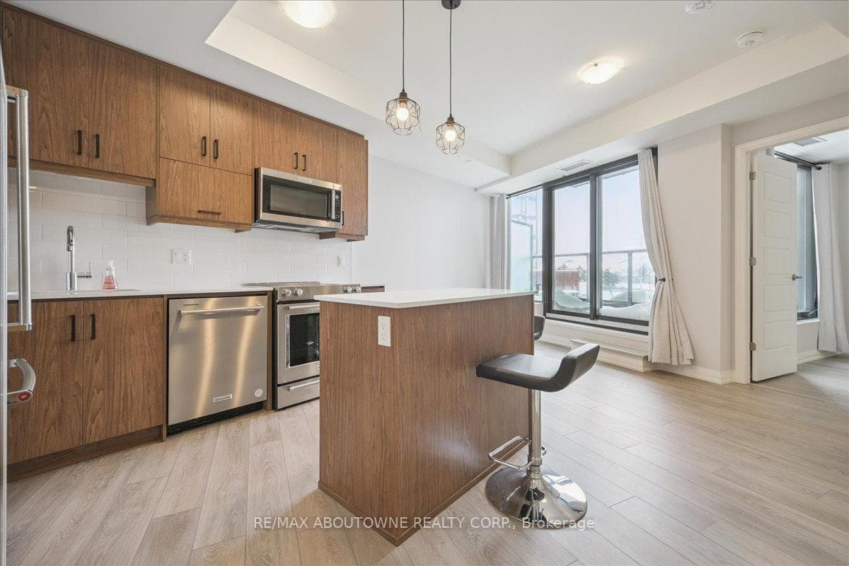 3006 William Cutmore Boulevard Unit 220 photo 9