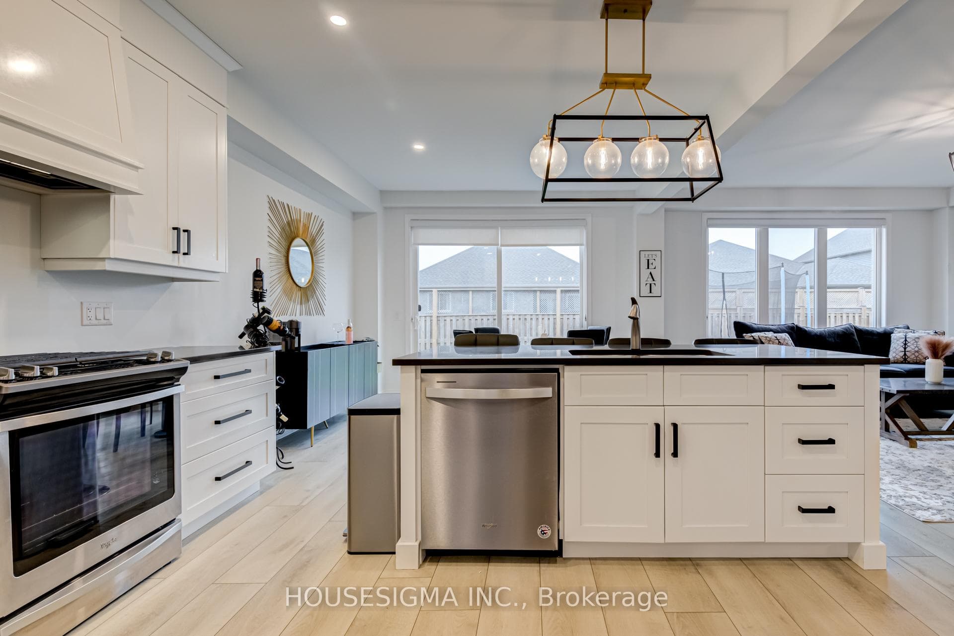 147 Susan Drive photo 13