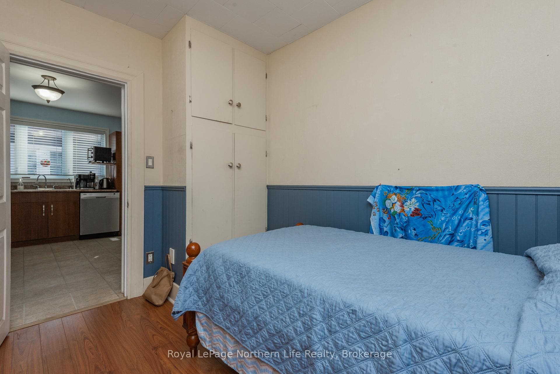 85 Campbell Avenue photo 14