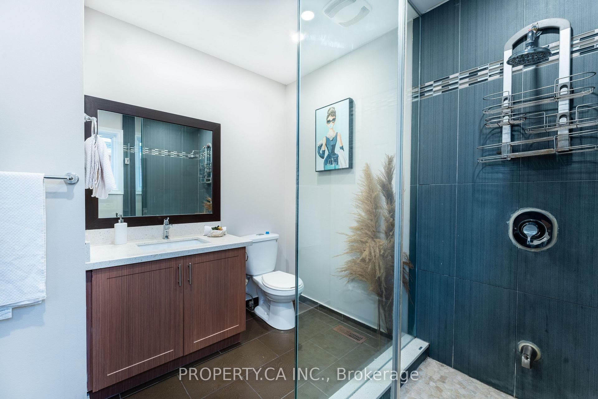 375 Hollandview Trail photo 12