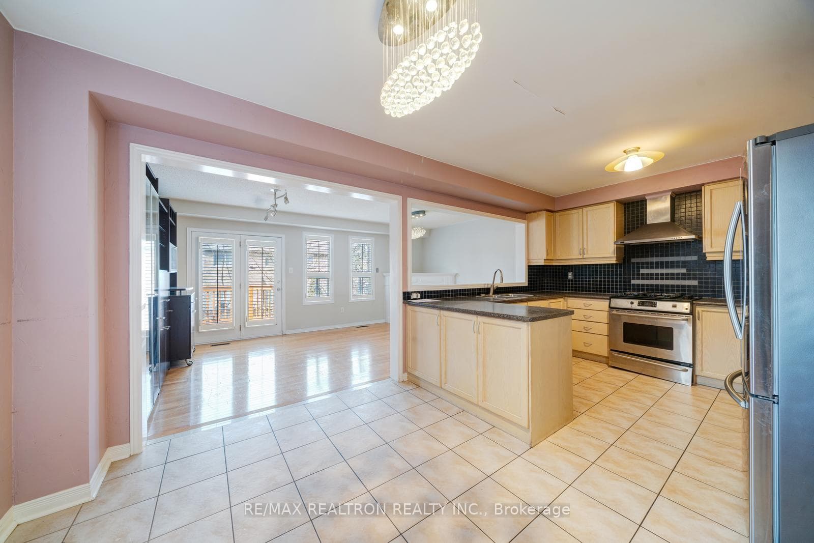 60 Harmony Road photo 8