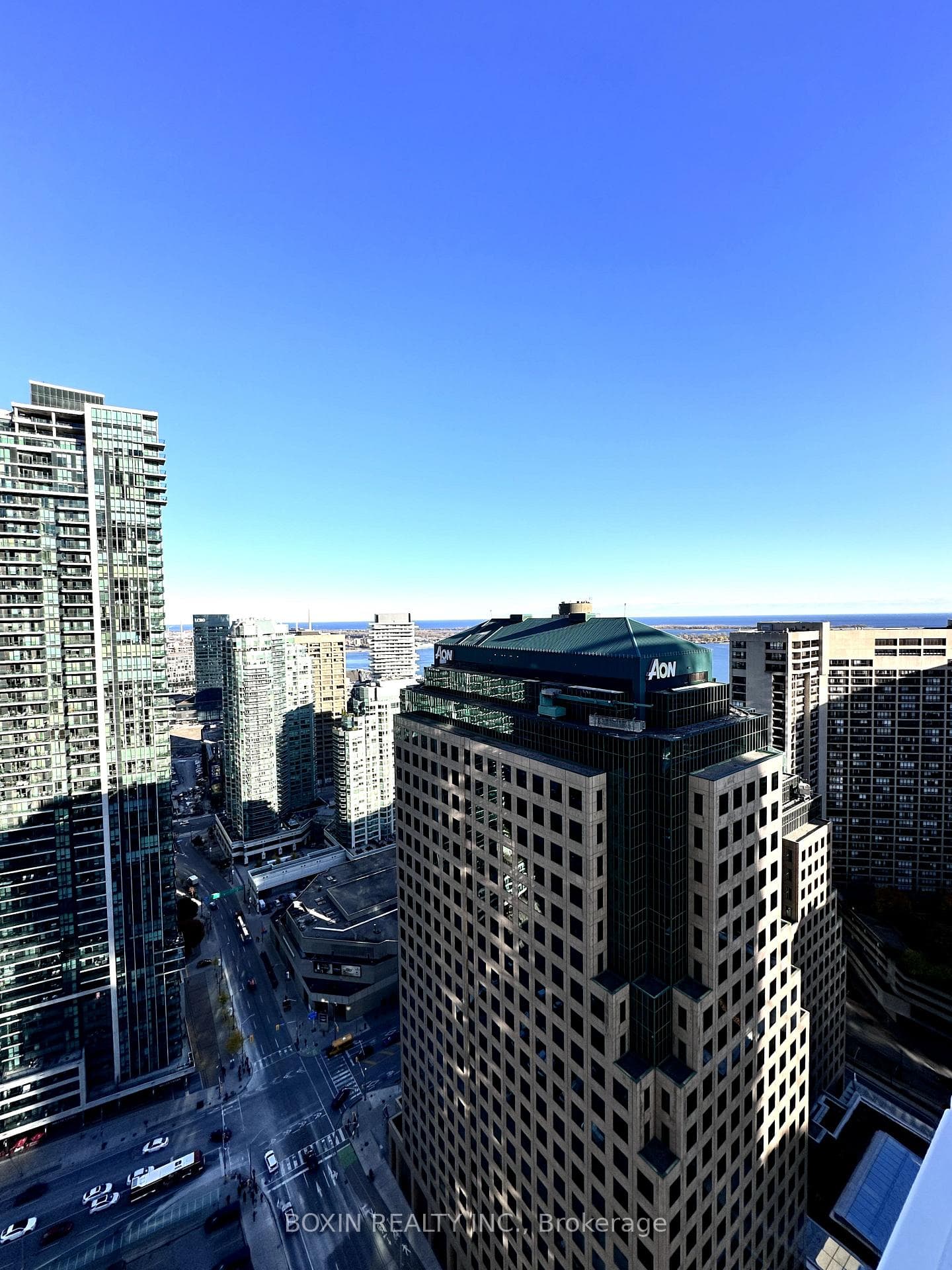 88 Harbour Street Unit 3706 photo 11